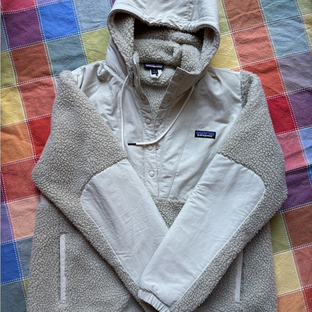 Patagonia Cream Hooded Fleece Jacket